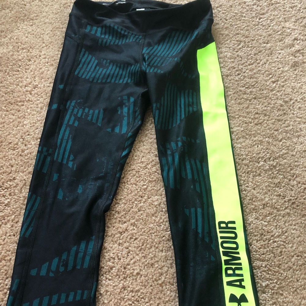 Women’s Under Armour cropped leggings
